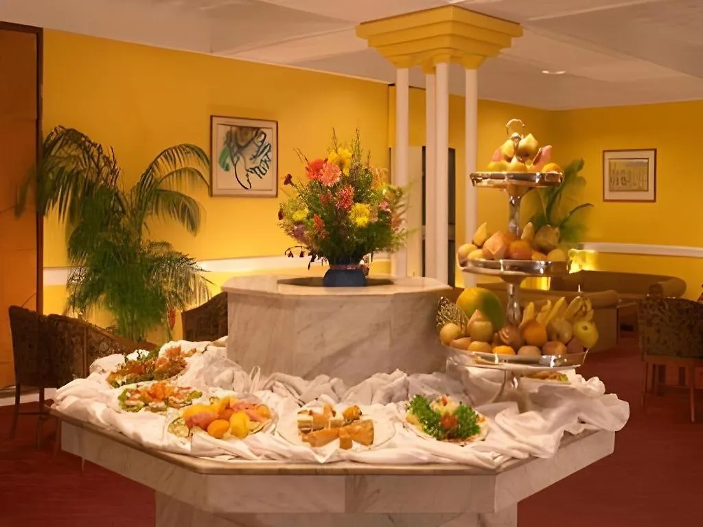 Hotel Ruposhi Bangla Dhaka